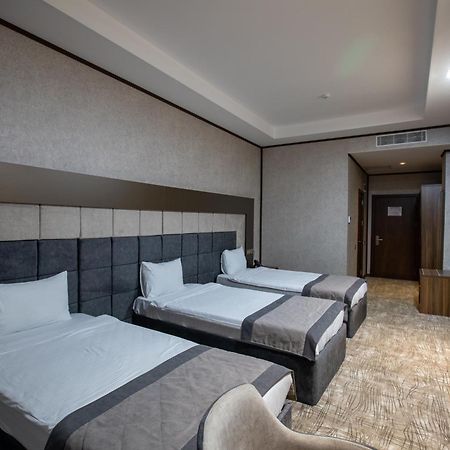 Volga Hotel Baku Bagian luar foto