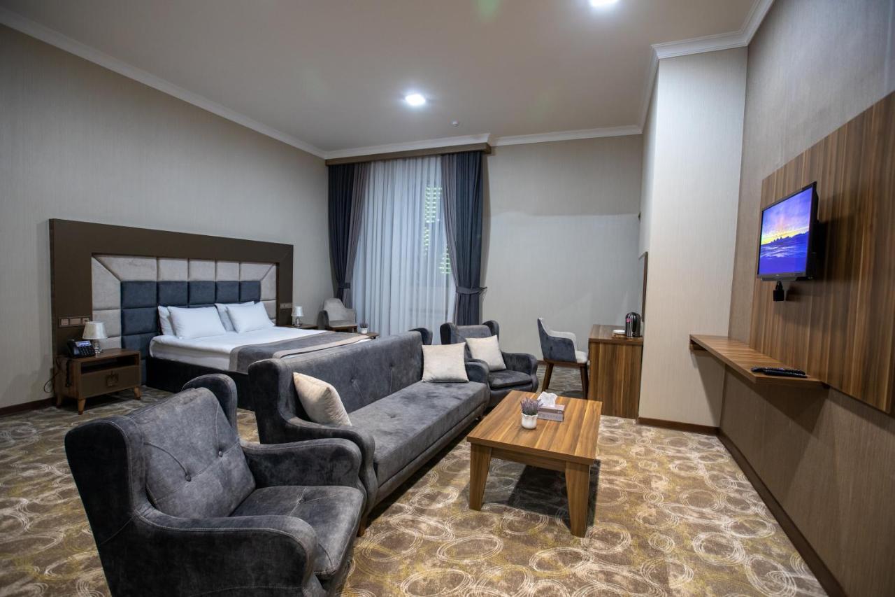 Volga Hotel Baku Bagian luar foto