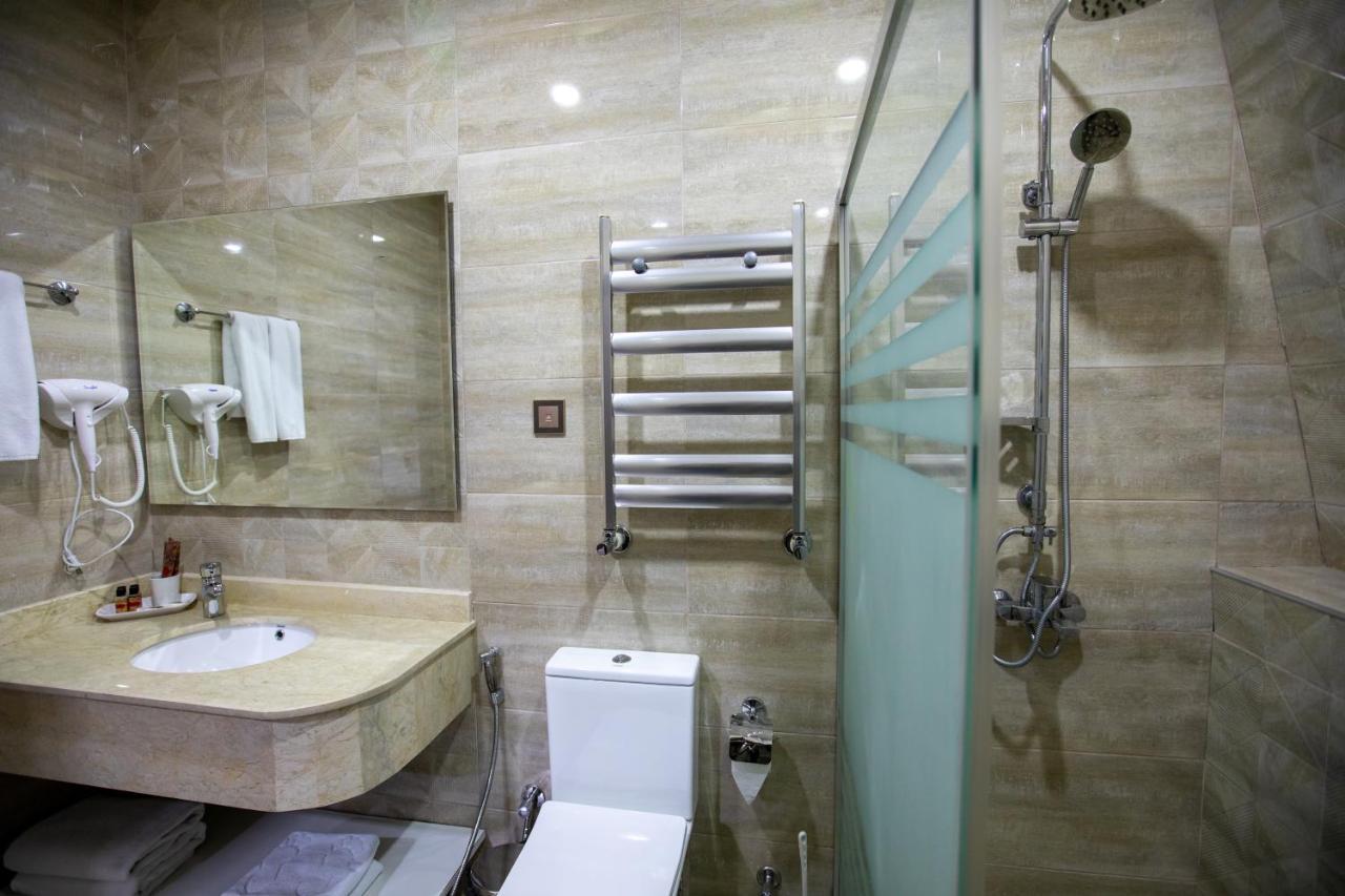 Volga Hotel Baku Bagian luar foto