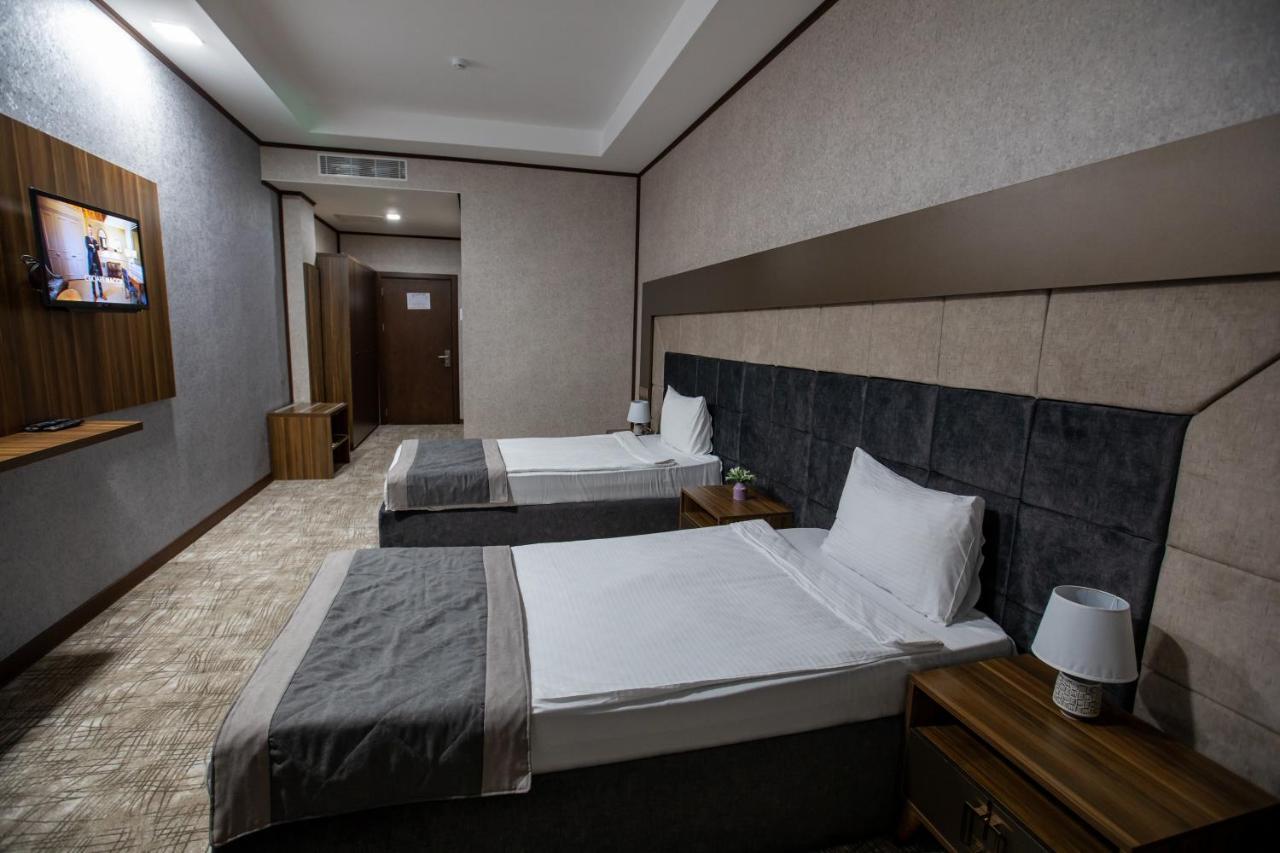 Volga Hotel Baku Bagian luar foto