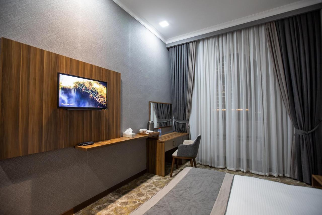 Volga Hotel Baku Bagian luar foto
