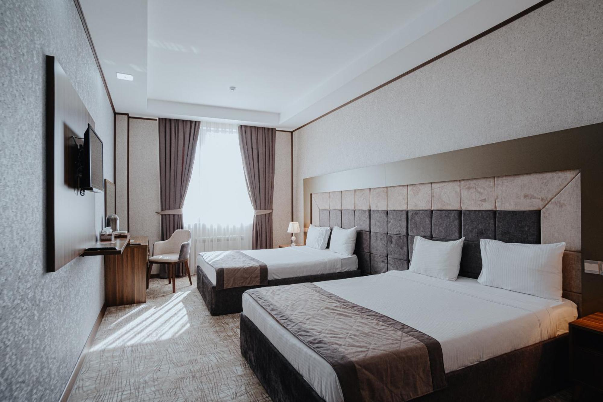Volga Hotel Baku Bagian luar foto