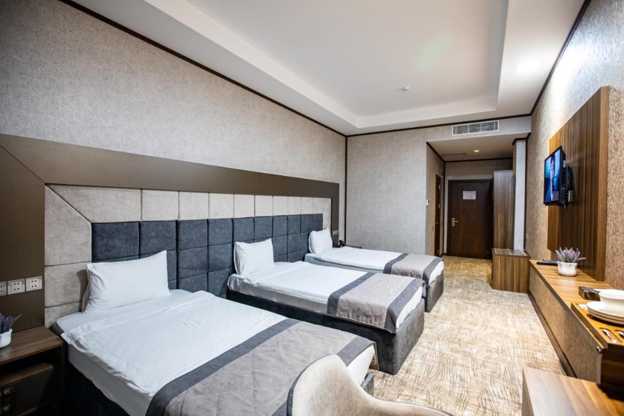 Volga Hotel Baku Bagian luar foto