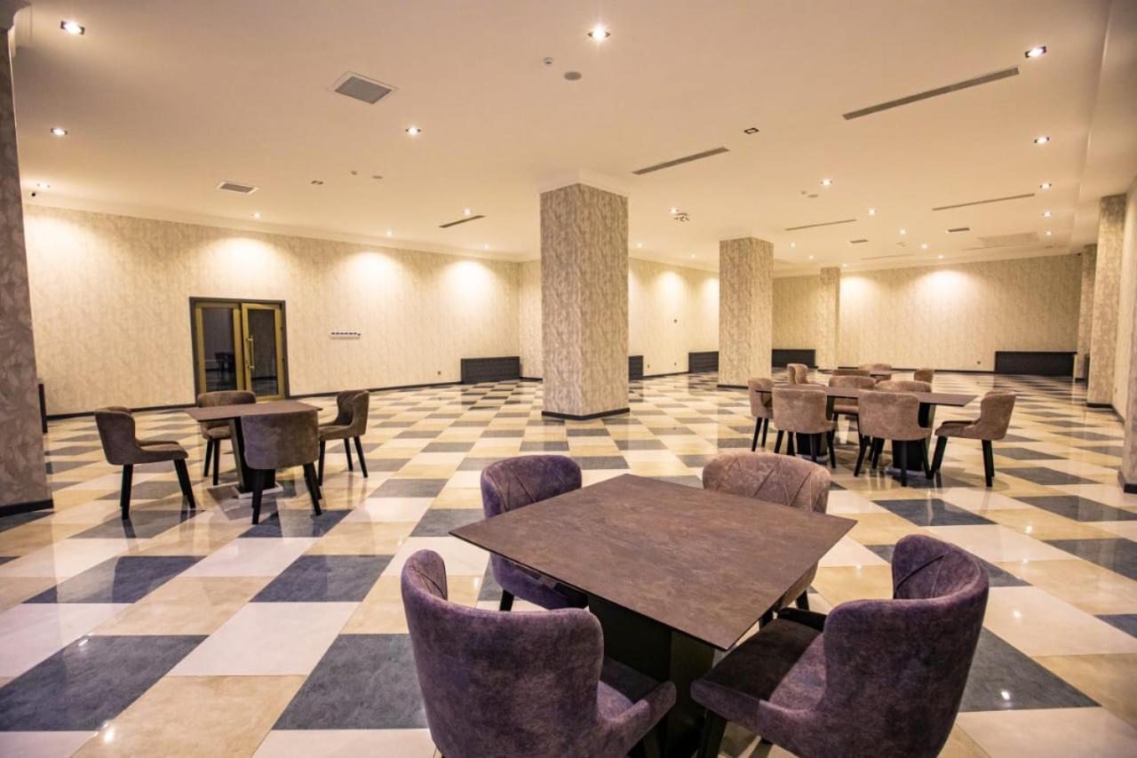Volga Hotel Baku Bagian luar foto
